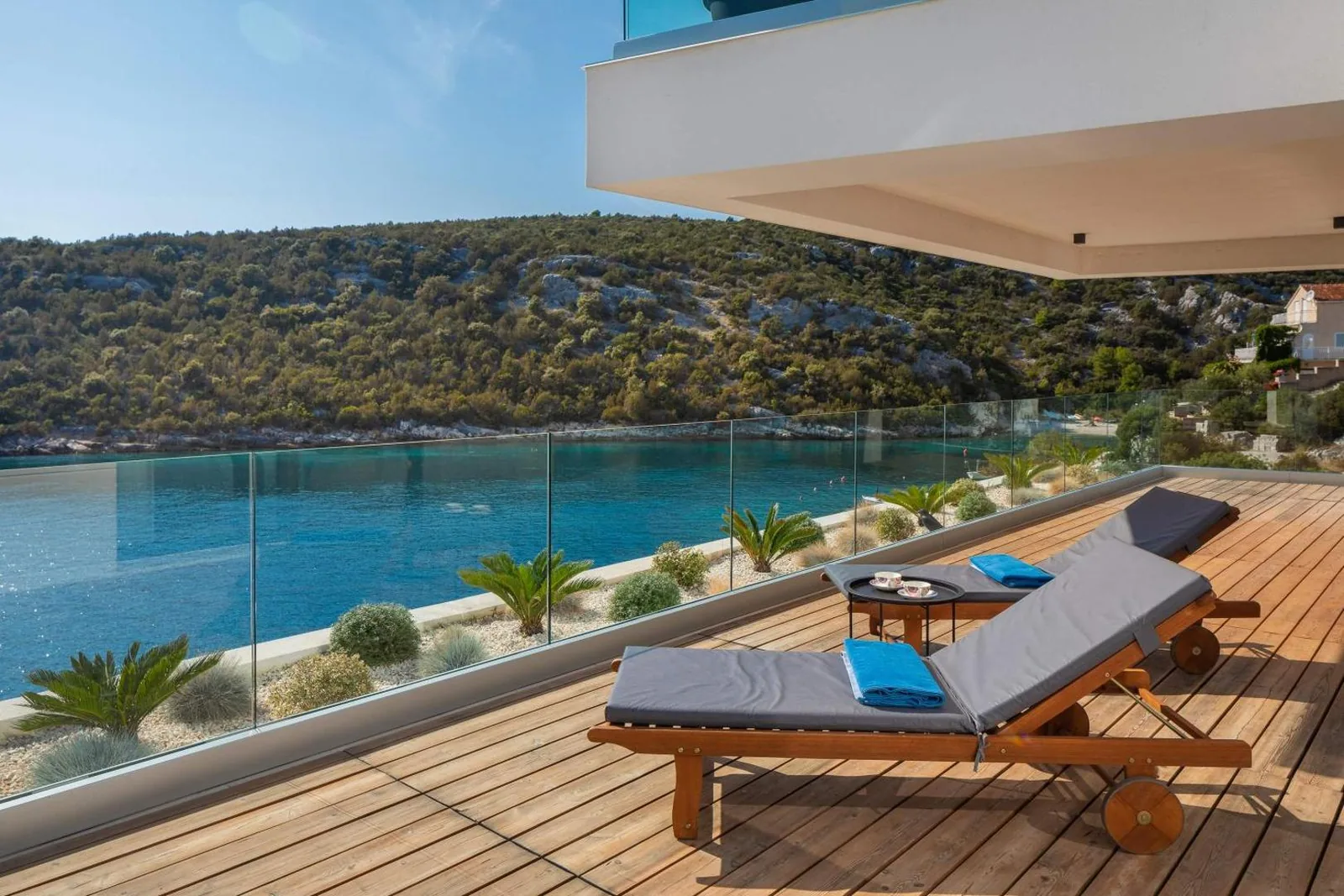 Villa Extravaganza, Aufnahme 7